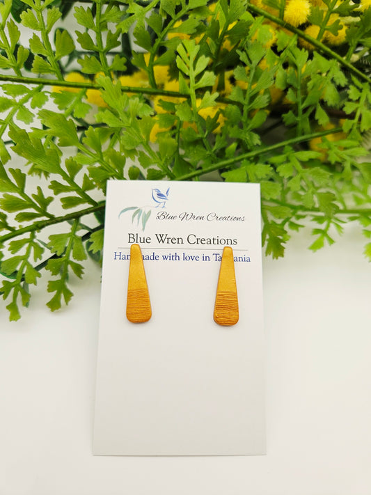 Earring studs - brushed gold drops