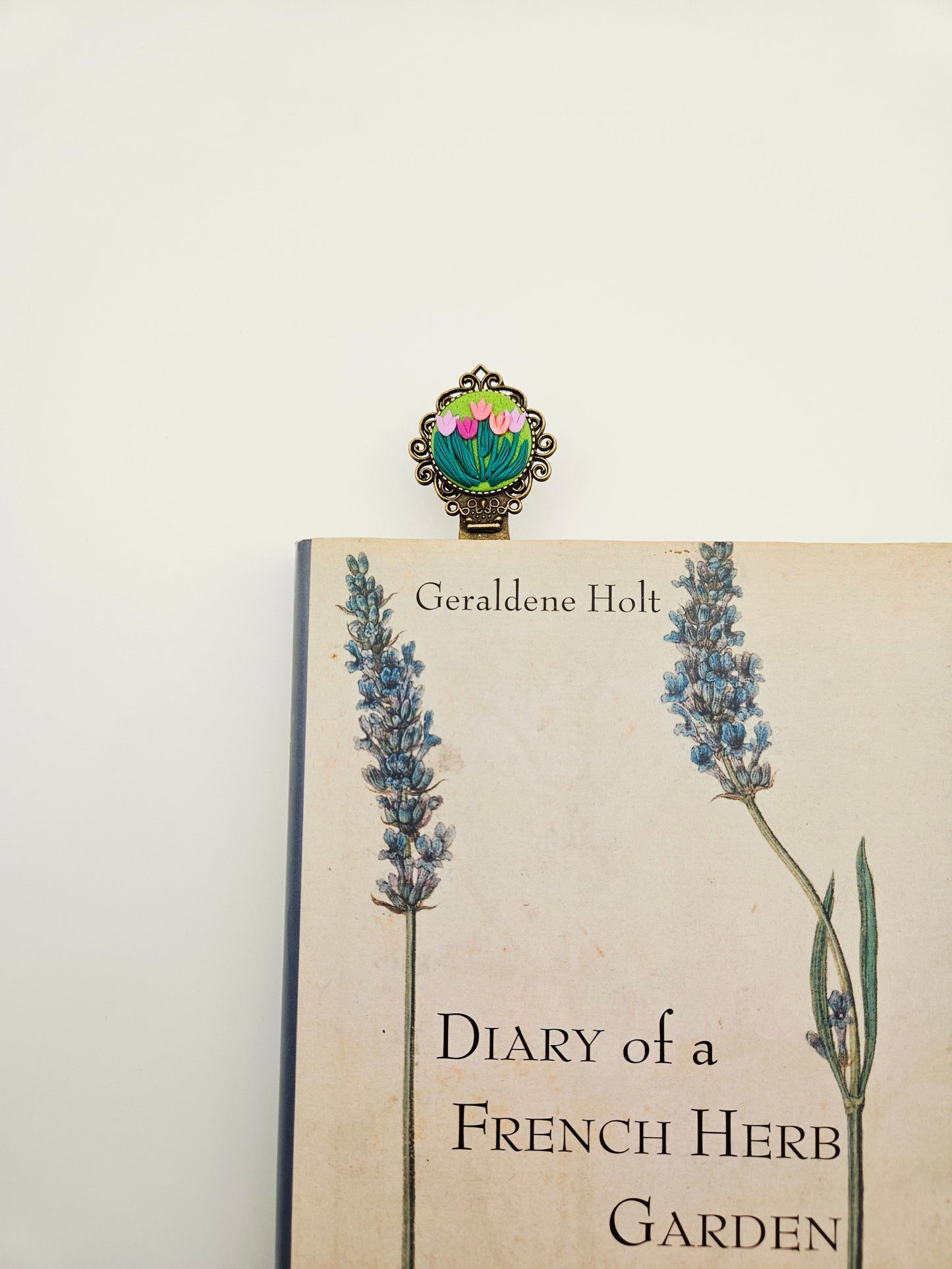 Bookmark - tulips in a field