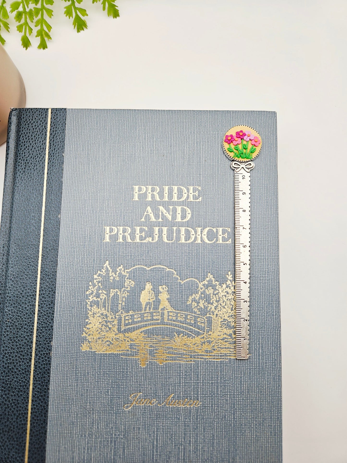 Bookmark vintage tape measure - sunrise flower field
