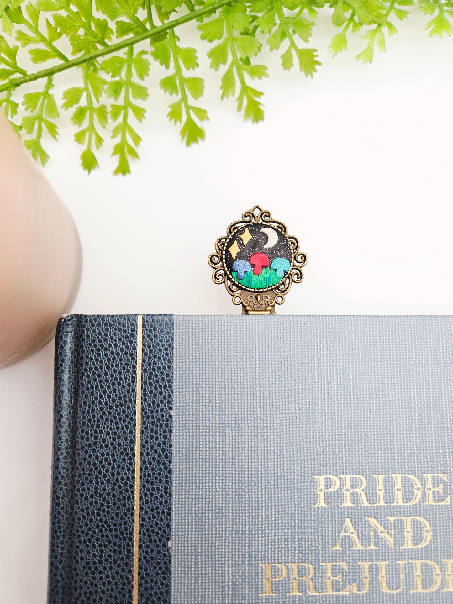 Bookmark vintage elegance - mushrooms under the moon