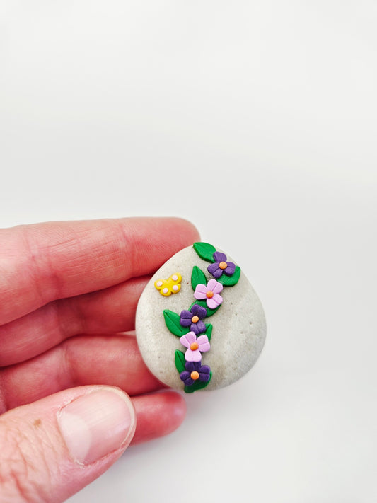 Pocket hug - purple flowers