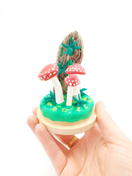 Mushroom & fern sculpture - Amanita muscaria