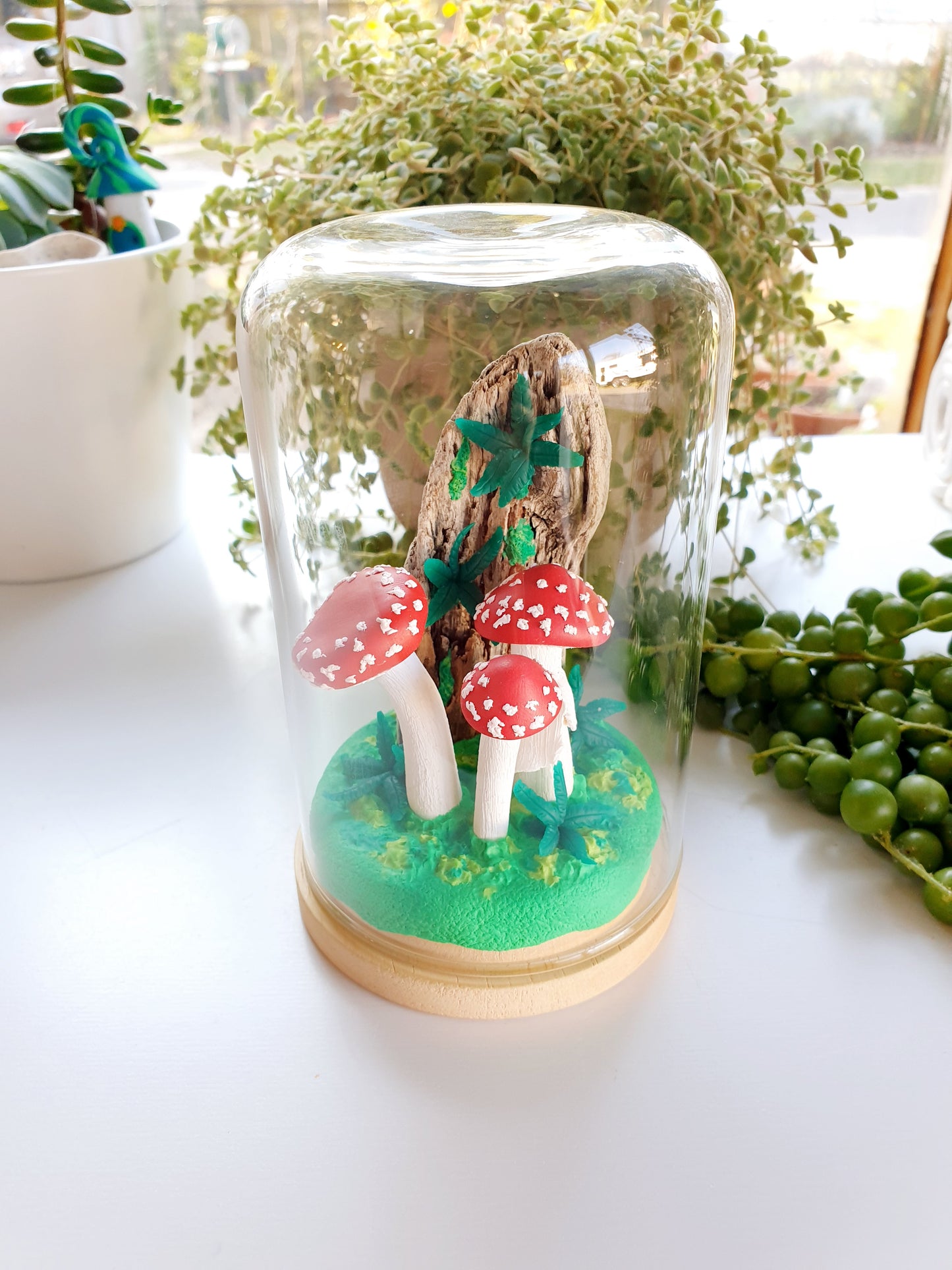 Mushroom & fern sculpture - Amanita muscaria