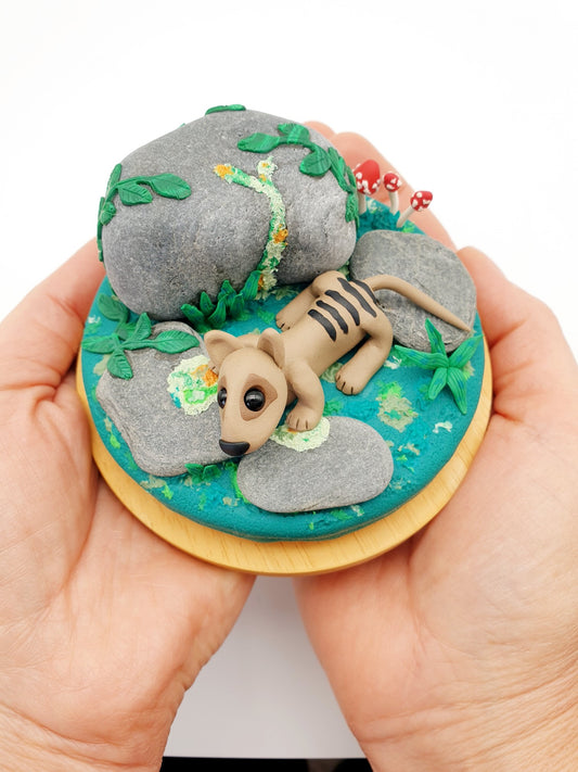 Tasmanian tiger sculpture - Tobi