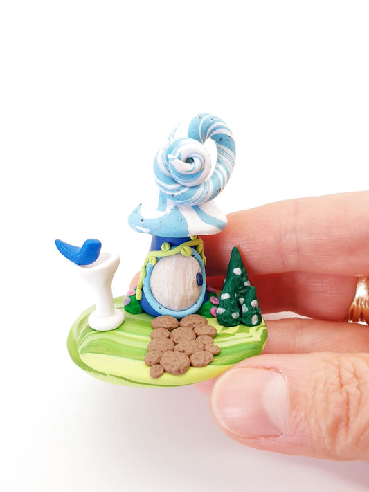 Blue Wren mushroom cottage - bird bath blues