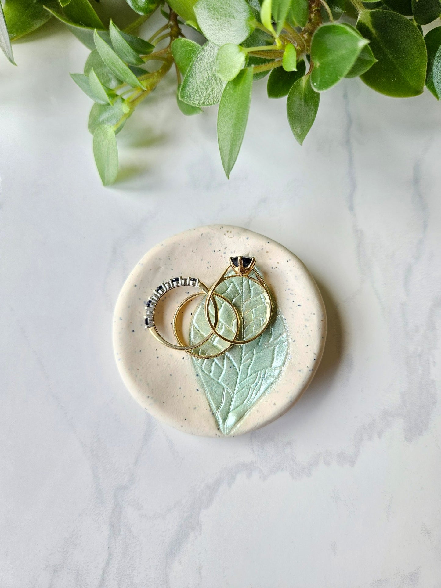 Ring dish - green shimmery leaf imprint