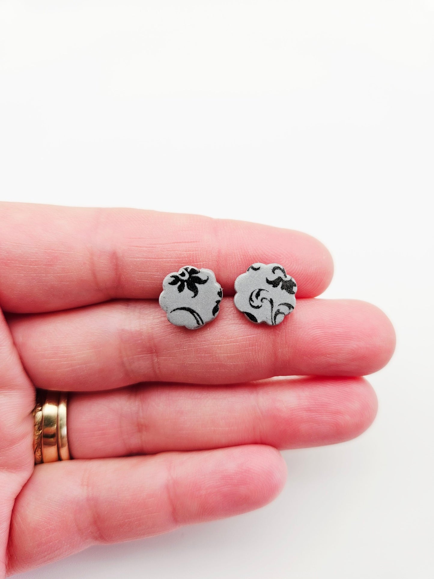 Earring studs - grey & black flowers