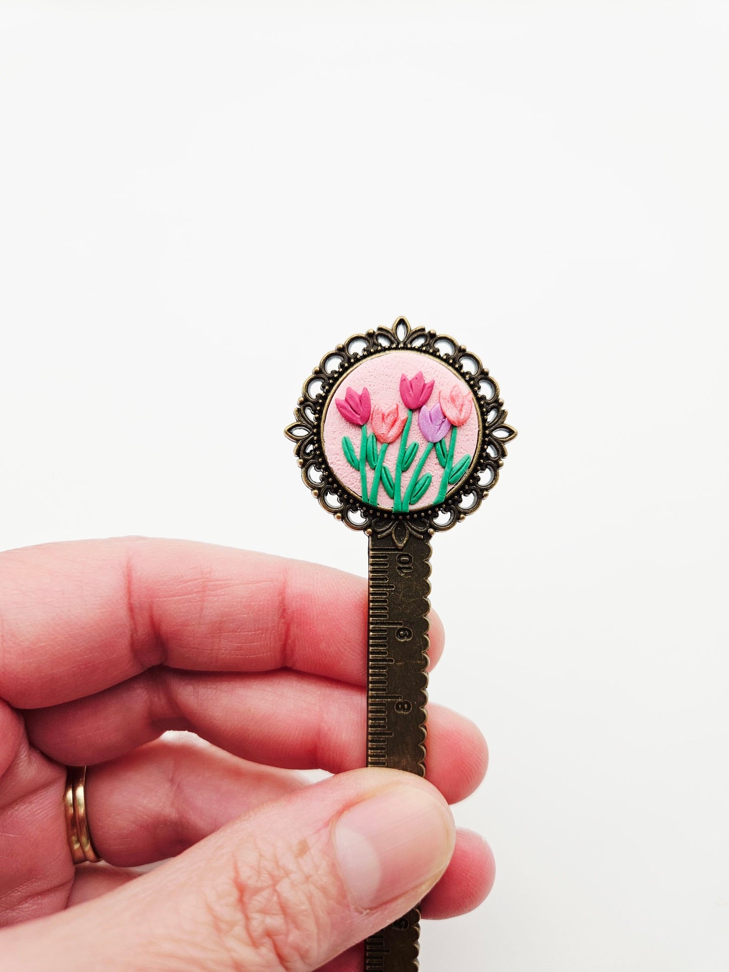Bookmark vintage style - tulip tape measure