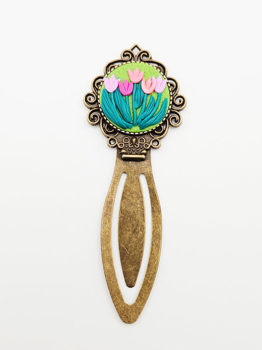 Bookmark - tulips in a field