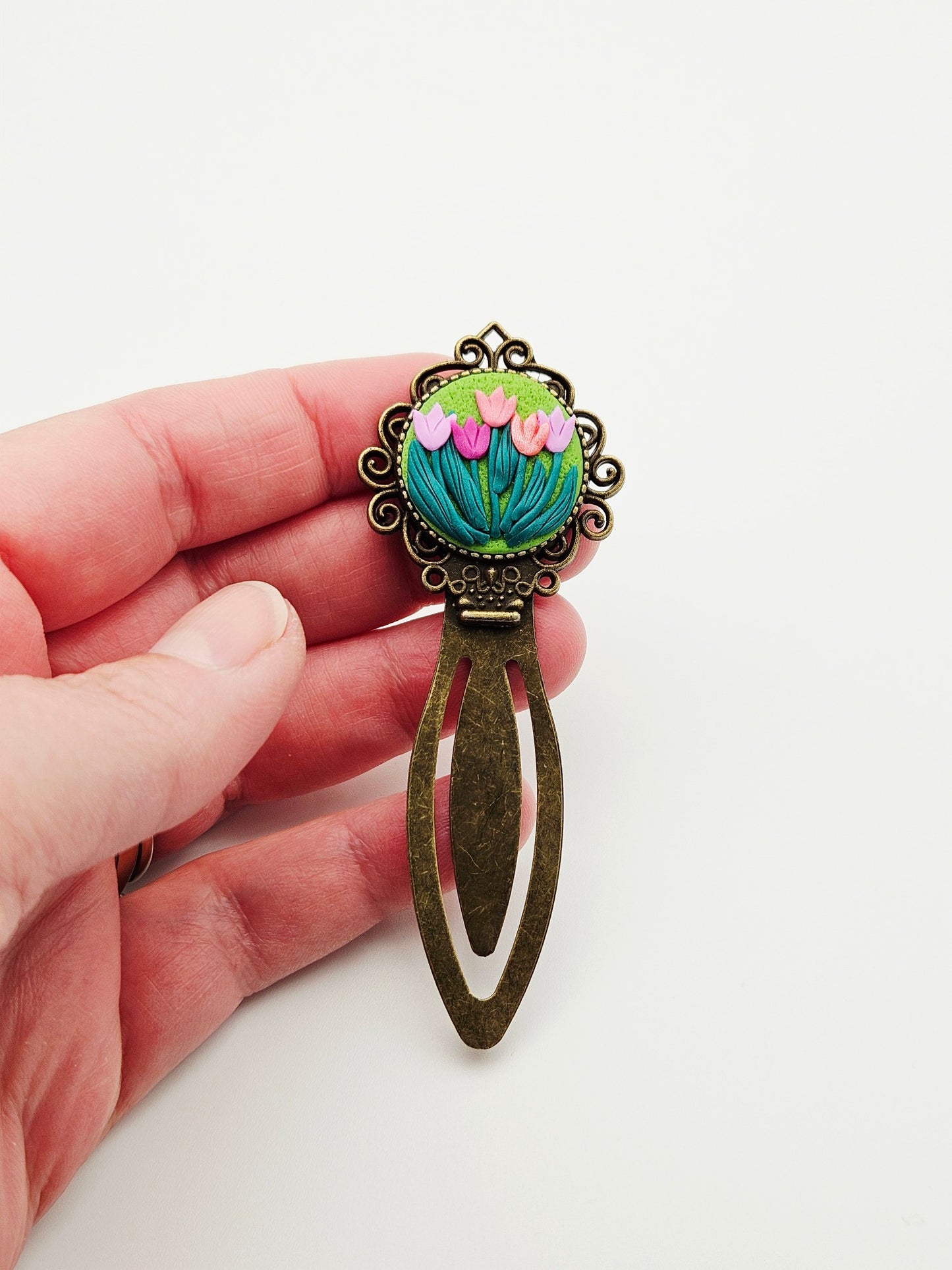 Bookmark - tulips in a field