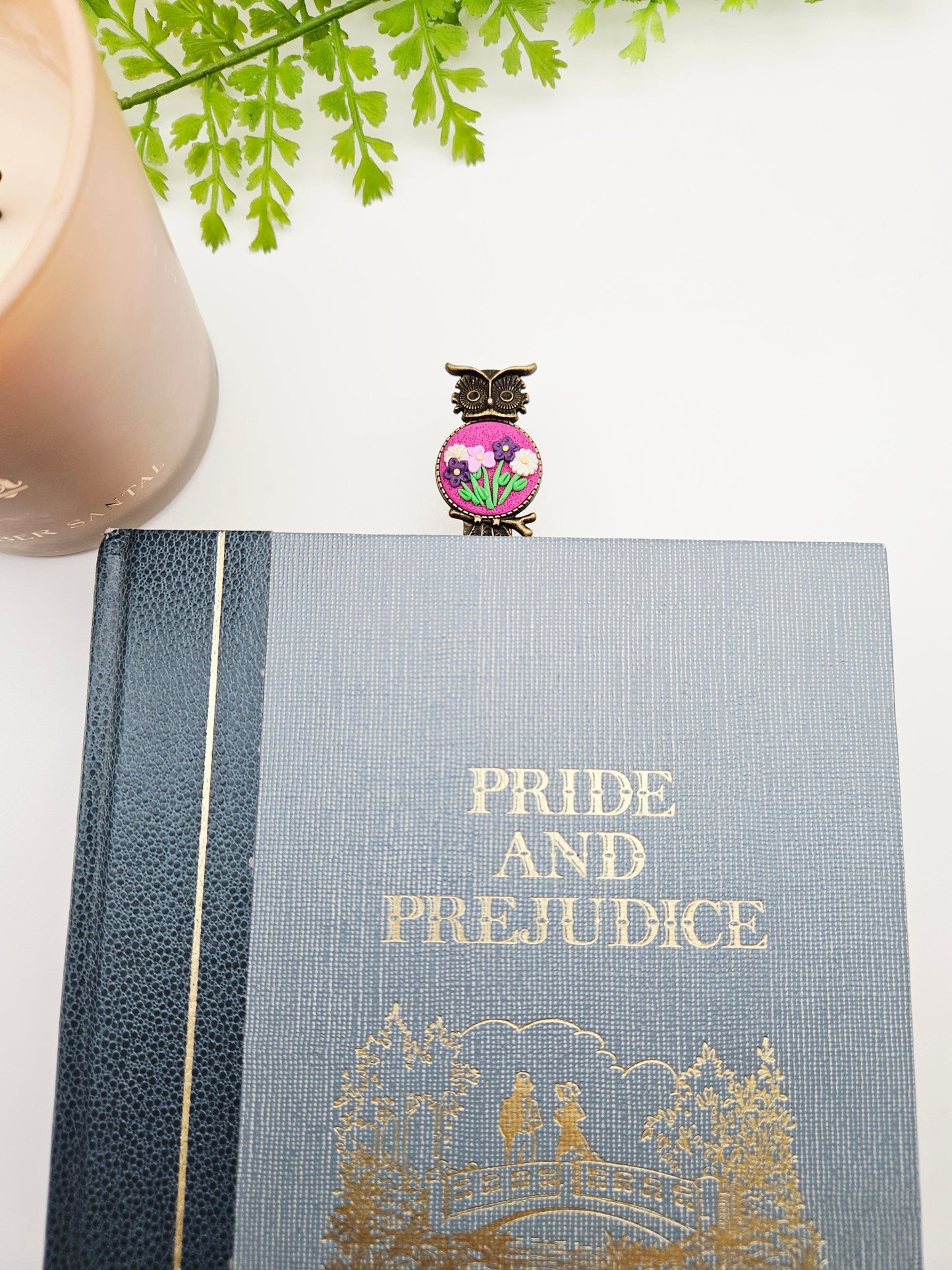 Bookmark vintage owl - purple flowers