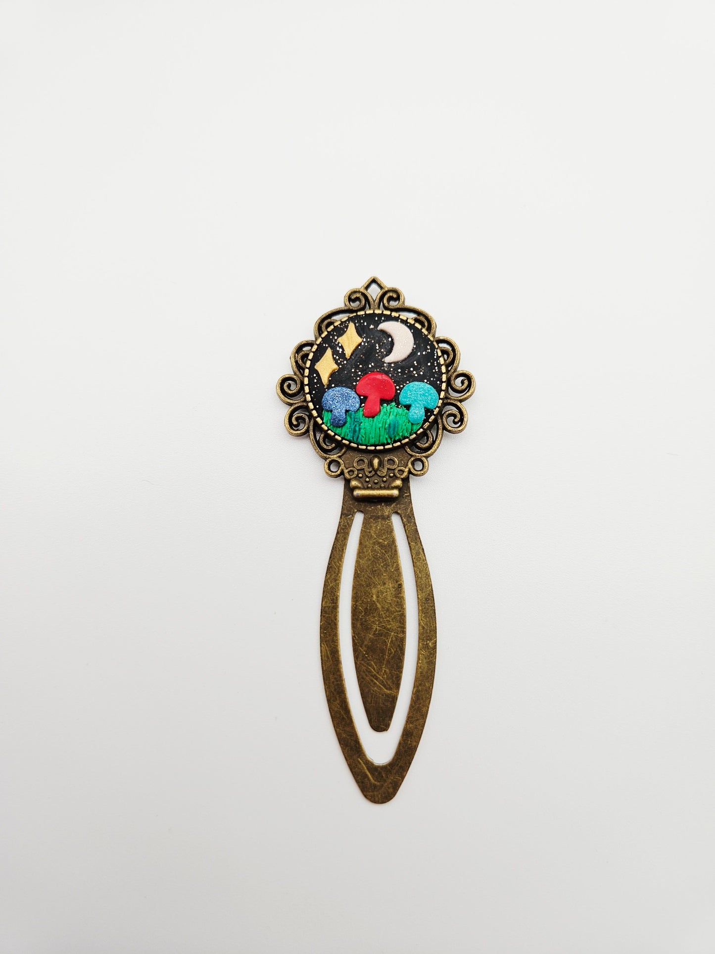 Bookmark vintage elegance - mushrooms under the moon