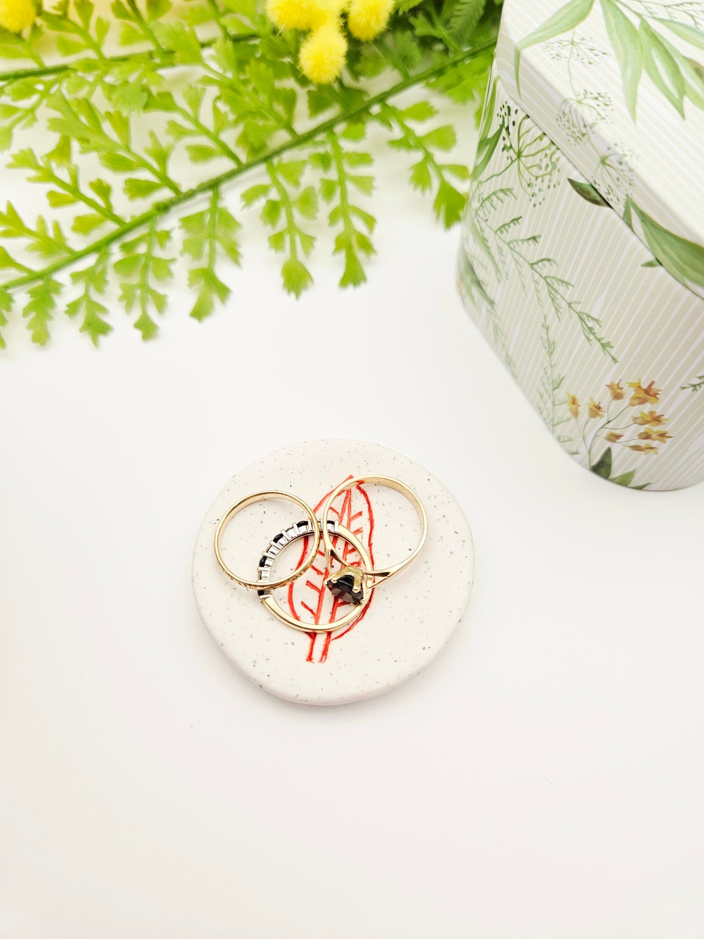 Ring dish - red leaf imprint