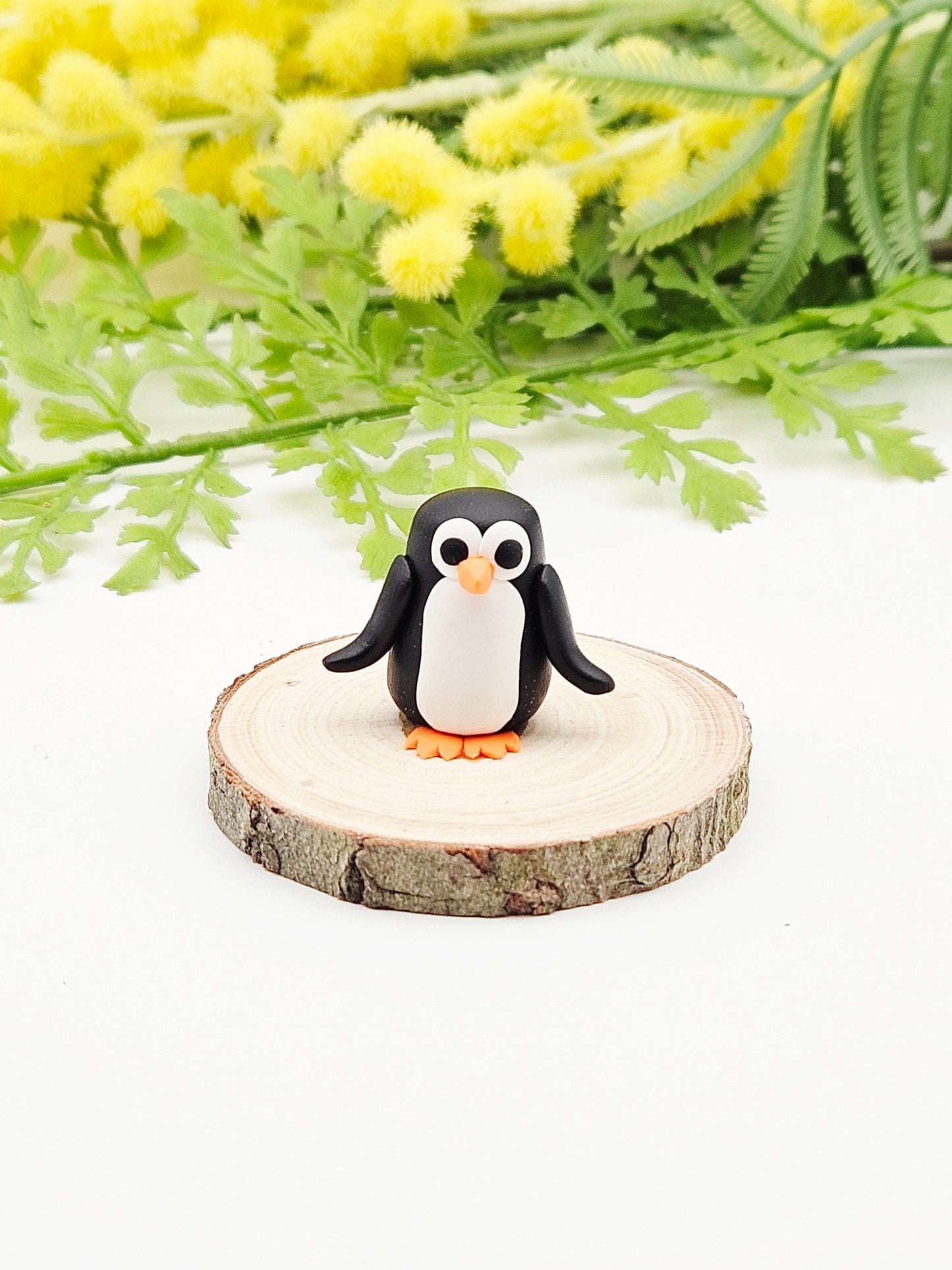 Fairy Penguin miniature sculpture