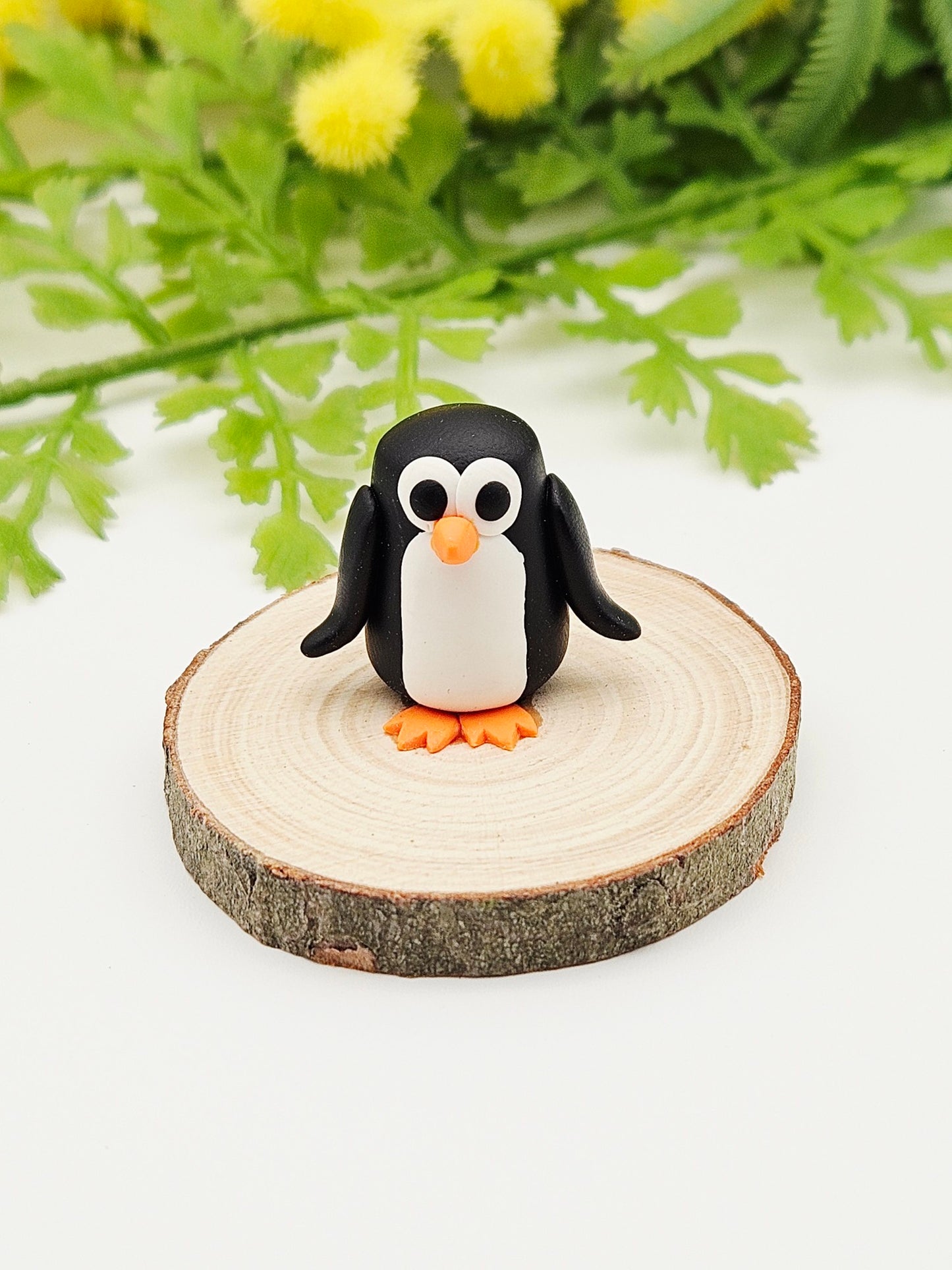 Fairy Penguin miniature sculpture