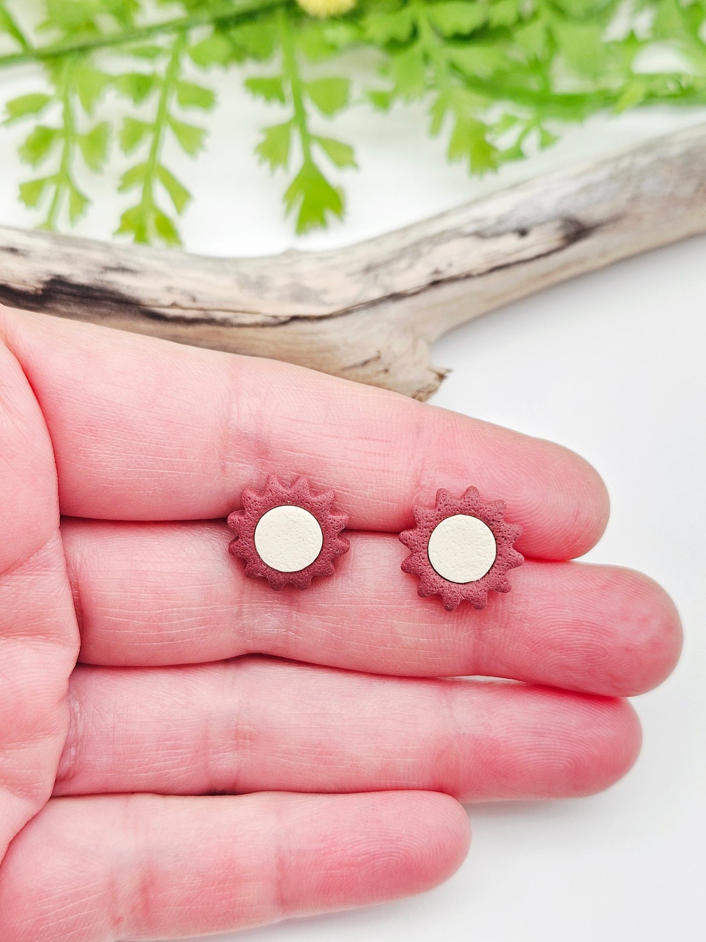 Earring studs - sunshine flowers
