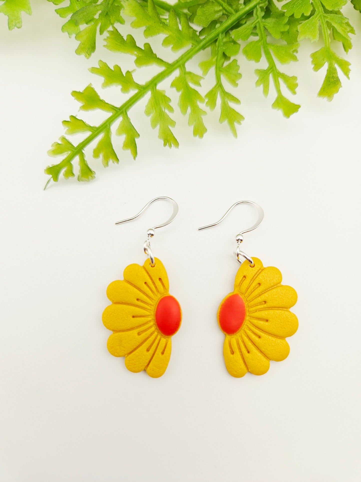 Earring dangles - retro half flower