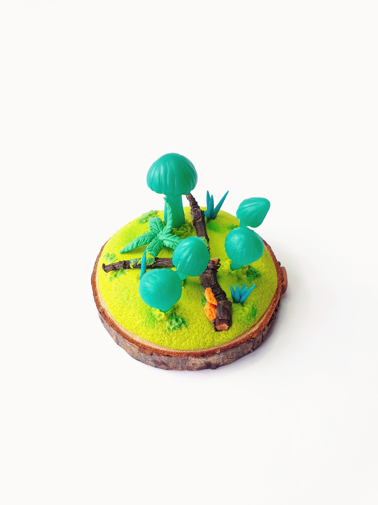 Mushroom forest fungi & fern sculpture - green translucent mushrooms